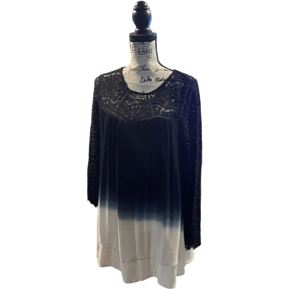 Umgee Ombré with lace tunic small EUC